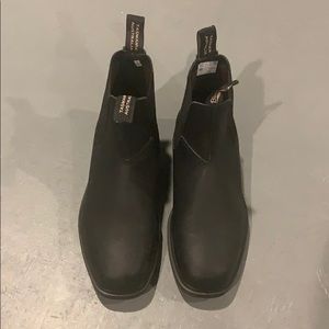 Black Blundstone Chelsea Boots, 8